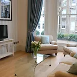 Luxury Garden View Flat - Kensington